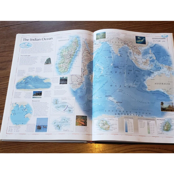 Concise World Atlas (Sixth Edition) by DK Publishing; DK - Picture 10 of 10